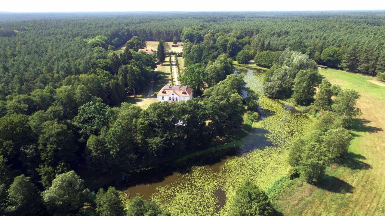 Palacyk Lakomin Hotel Lubiszyn Eksteriør billede