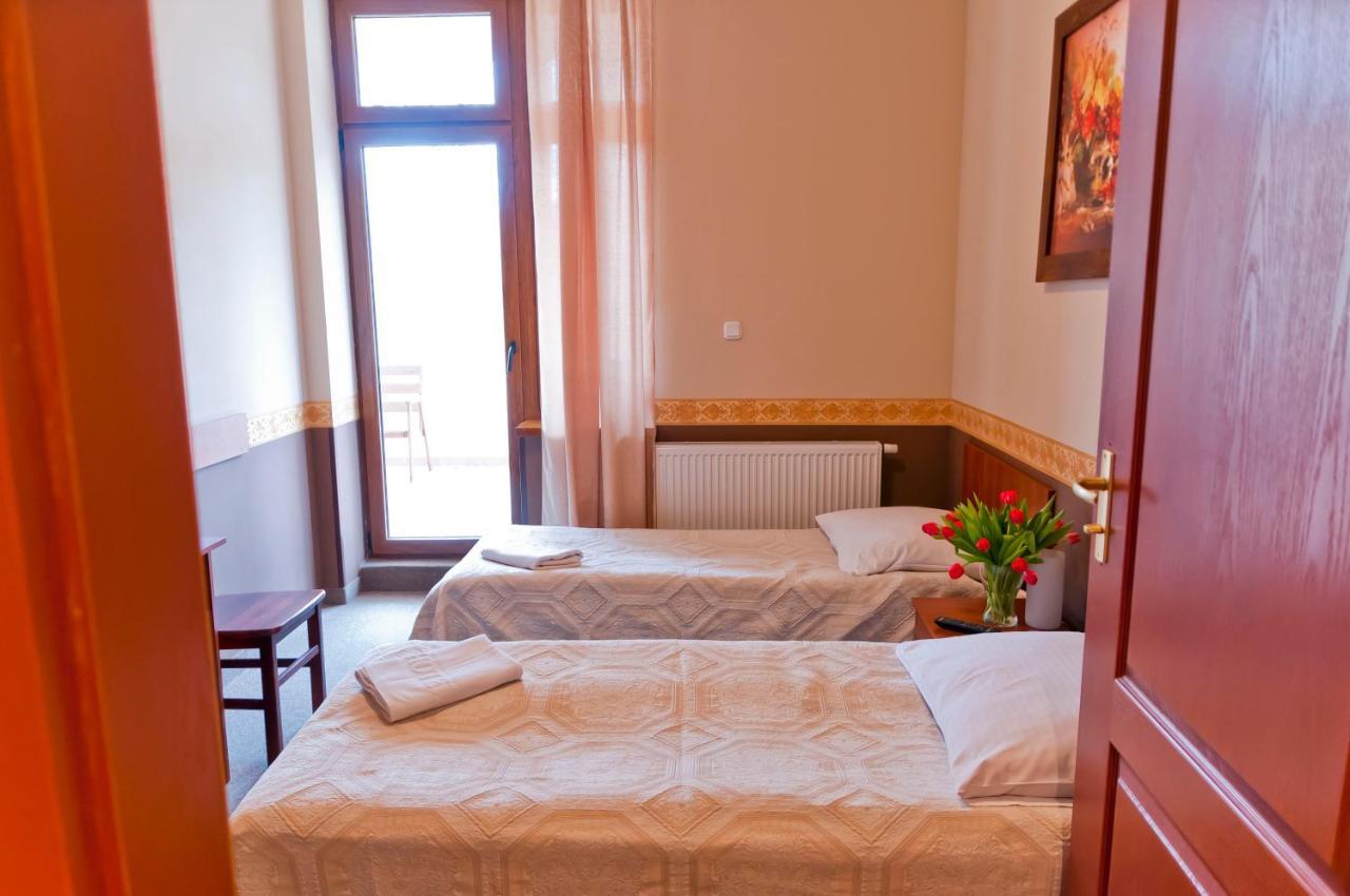 Palacyk Lakomin Hotel Lubiszyn Eksteriør billede